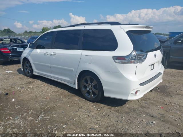 Photo 2 VIN: 5TDXK3DC2GS701791 - TOYOTA SIENNA 