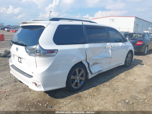 Photo 3 VIN: 5TDXK3DC2GS701791 - TOYOTA SIENNA 