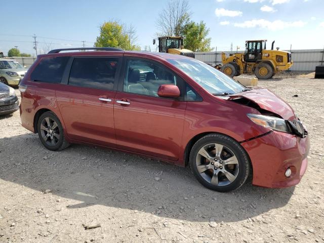 Photo 3 VIN: 5TDXK3DC2GS744303 - TOYOTA SIENNA SE 