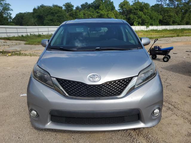 Photo 4 VIN: 5TDXK3DC2GS764079 - TOYOTA SIENNA 