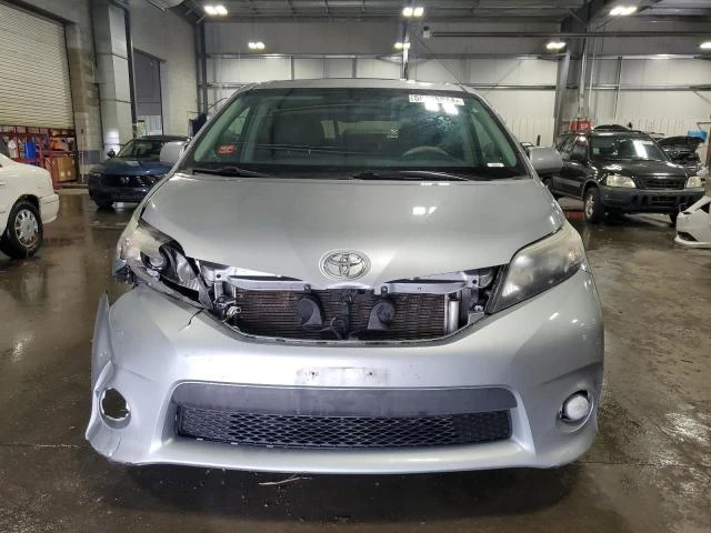 Photo 4 VIN: 5TDXK3DC3BS139733 - TOYOTA SIENNA SPO 