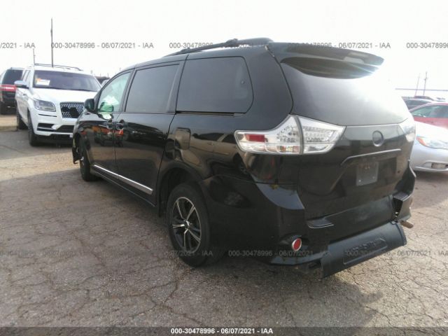 Photo 2 VIN: 5TDXK3DC3CS243933 - TOYOTA SIENNA 