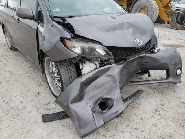 Photo 8 VIN: 5TDXK3DC3CS279220 - TOYOTA SIENNA SPO 