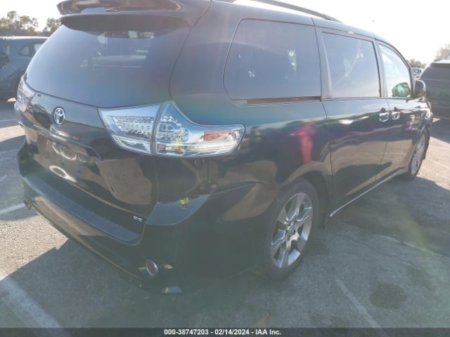 Photo 3 VIN: 5TDXK3DC3ES415171 - TOYOTA SIENNA 