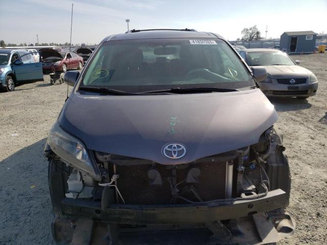 Photo 4 VIN: 5TDXK3DC3ES519045 - TOYOTA SIENNA SPO 