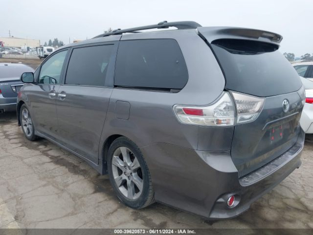 Photo 2 VIN: 5TDXK3DC3FS663583 - TOYOTA SIENNA 