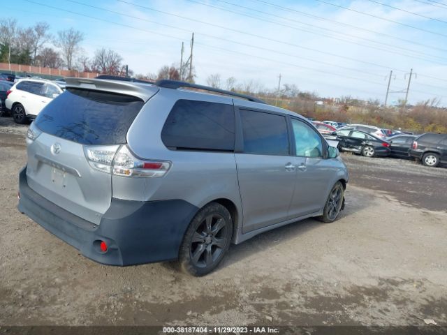 Photo 3 VIN: 5TDXK3DC3FS668931 - TOYOTA SIENNA 