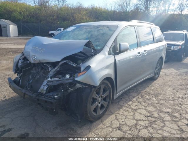 Photo 5 VIN: 5TDXK3DC3FS668931 - TOYOTA SIENNA 