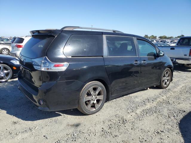 Photo 2 VIN: 5TDXK3DC3GS696374 - TOYOTA SIENNA SE 