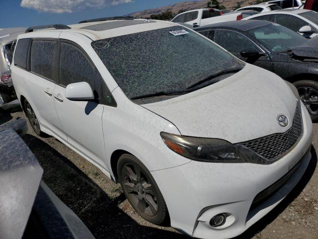 Photo 3 VIN: 5TDXK3DC3GS729664 - TOYOTA SIENNA SE 