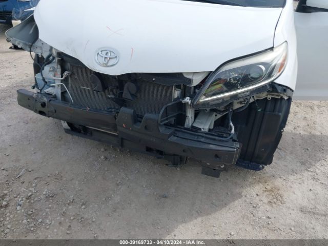 Photo 5 VIN: 5TDXK3DC3GS746304 - TOYOTA SIENNA 