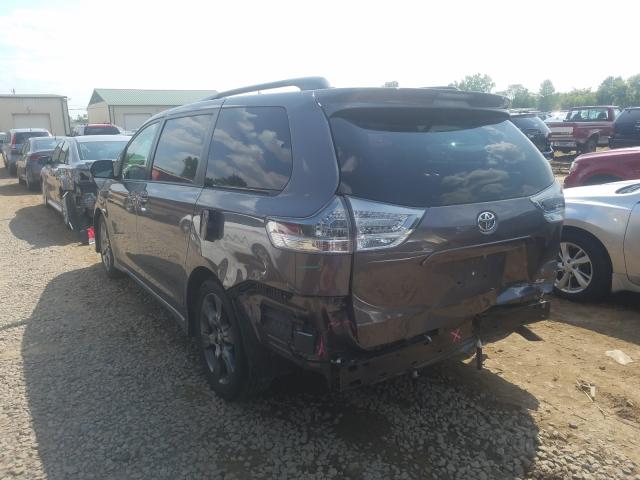 Photo 2 VIN: 5TDXK3DC3GS754547 - TOYOTA SIENNA SE 