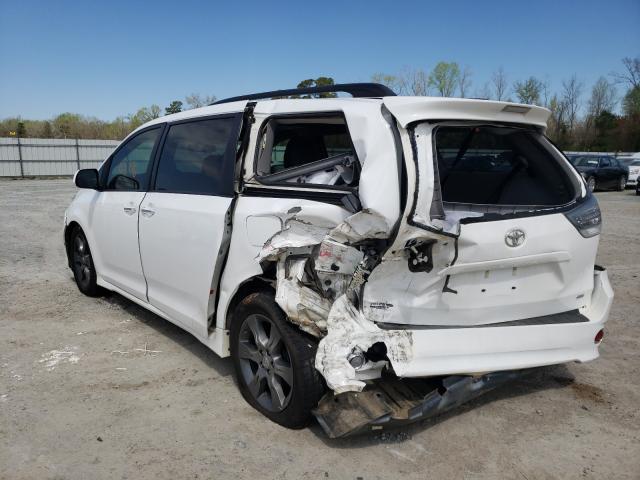 Photo 2 VIN: 5TDXK3DC3GS756718 - TOYOTA SIENNA SE 