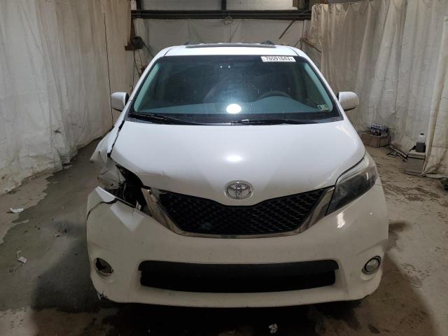 Photo 4 VIN: 5TDXK3DC4BS043822 - TOYOTA SIENNA 