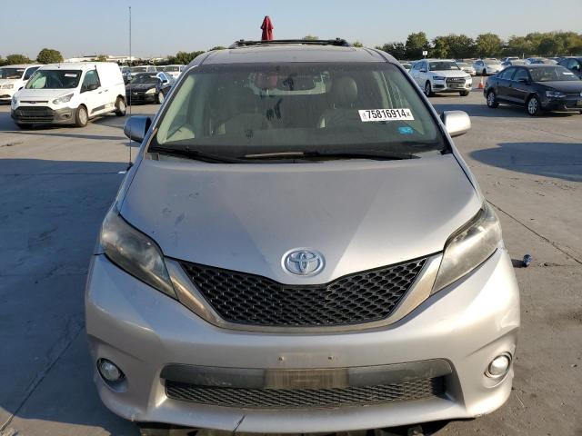 Photo 4 VIN: 5TDXK3DC4CS176291 - TOYOTA SIENNA SPO 