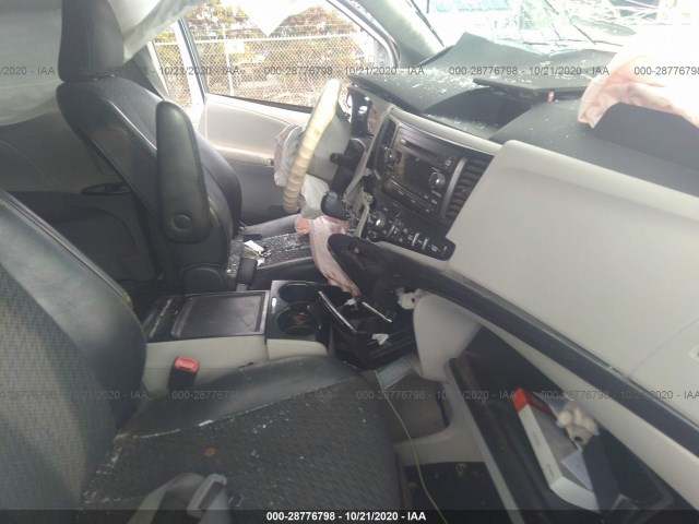 Photo 4 VIN: 5TDXK3DC4DS297243 - TOYOTA SIENNA 