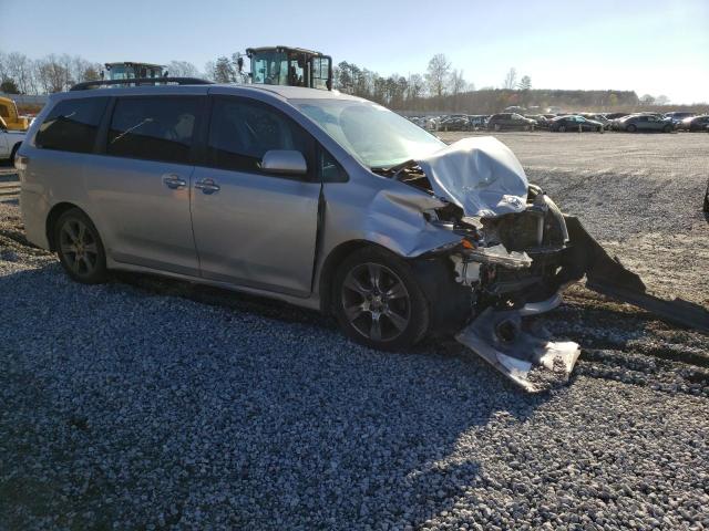 Photo 3 VIN: 5TDXK3DC4FS582480 - TOYOTA SIENNA SPO 