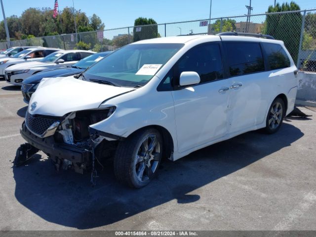 Photo 1 VIN: 5TDXK3DC4FS659882 - TOYOTA SIENNA 