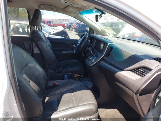 Photo 4 VIN: 5TDXK3DC4FS659882 - TOYOTA SIENNA 