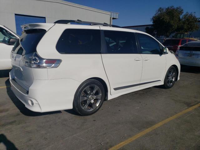 Photo 2 VIN: 5TDXK3DC5BS168232 - TOYOTA SIENNA SPO 