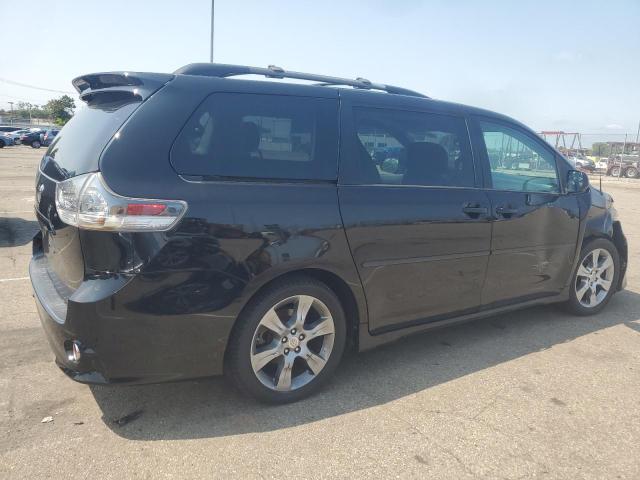 Photo 2 VIN: 5TDXK3DC5CS241357 - TOYOTA SIENNA SPO 