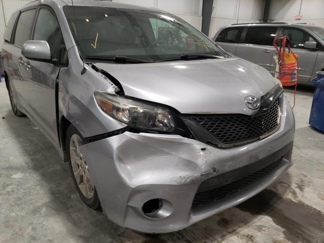 Photo 8 VIN: 5TDXK3DC5CS257896 - TOYOTA SIENNA SPO 