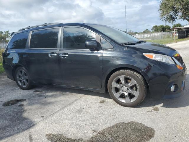 Photo 3 VIN: 5TDXK3DC5ES425751 - TOYOTA SIENNA 