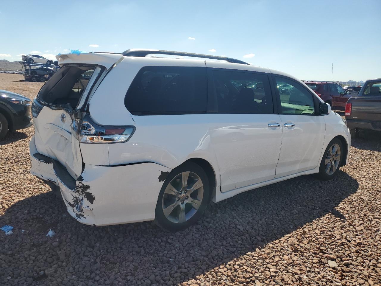 Photo 2 VIN: 5TDXK3DC5ES443750 - TOYOTA SIENNA 