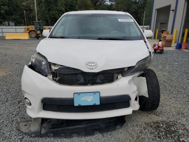 Photo 4 VIN: 5TDXK3DC5ES450763 - TOYOTA SIENNA SPO 