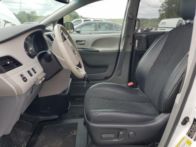 Photo 6 VIN: 5TDXK3DC5ES450763 - TOYOTA SIENNA SPO 