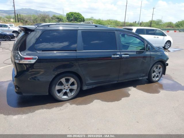 Photo 3 VIN: 5TDXK3DC5ES457292 - TOYOTA SIENNA 