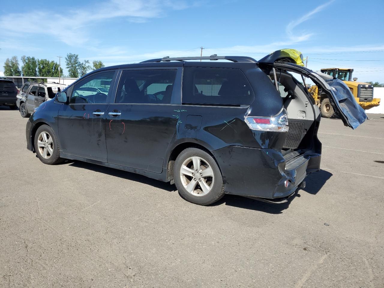 Photo 1 VIN: 5TDXK3DC5FS574789 - TOYOTA SIENNA 