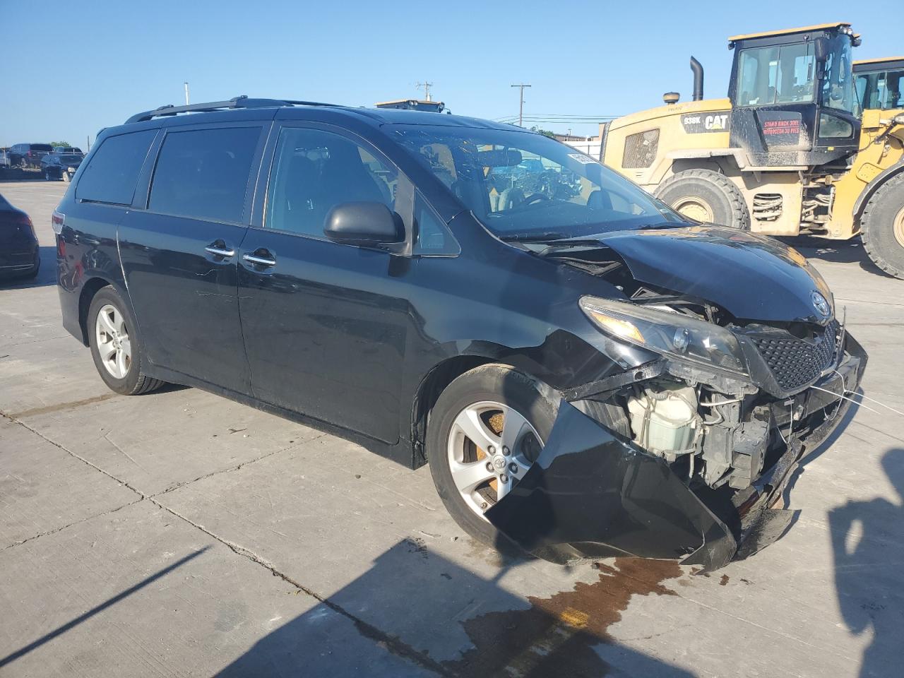 Photo 3 VIN: 5TDXK3DC5FS598719 - TOYOTA SIENNA 