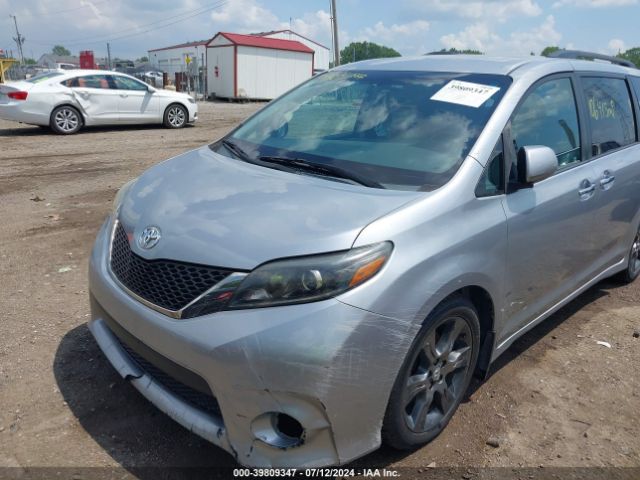 Photo 5 VIN: 5TDXK3DC5GS707763 - TOYOTA SIENNA 