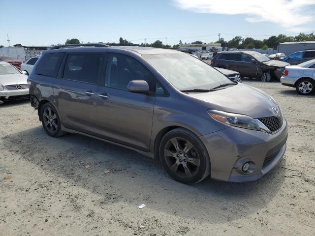 Photo 3 VIN: 5TDXK3DC5GS732744 - TOYOTA SIENNA 