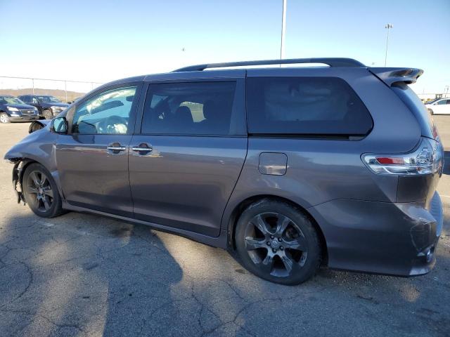 Photo 1 VIN: 5TDXK3DC5GS733733 - TOYOTA SIENNA SE 