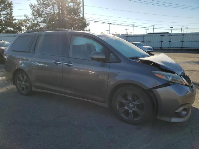 Photo 3 VIN: 5TDXK3DC5GS733733 - TOYOTA SIENNA SE 