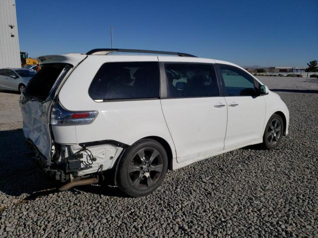 Photo 2 VIN: 5TDXK3DC5GS734980 - TOYOTA SIENNA SE 