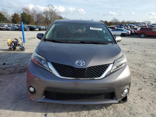 Photo 4 VIN: 5TDXK3DC5GS737281 - TOYOTA SIENNA SE 