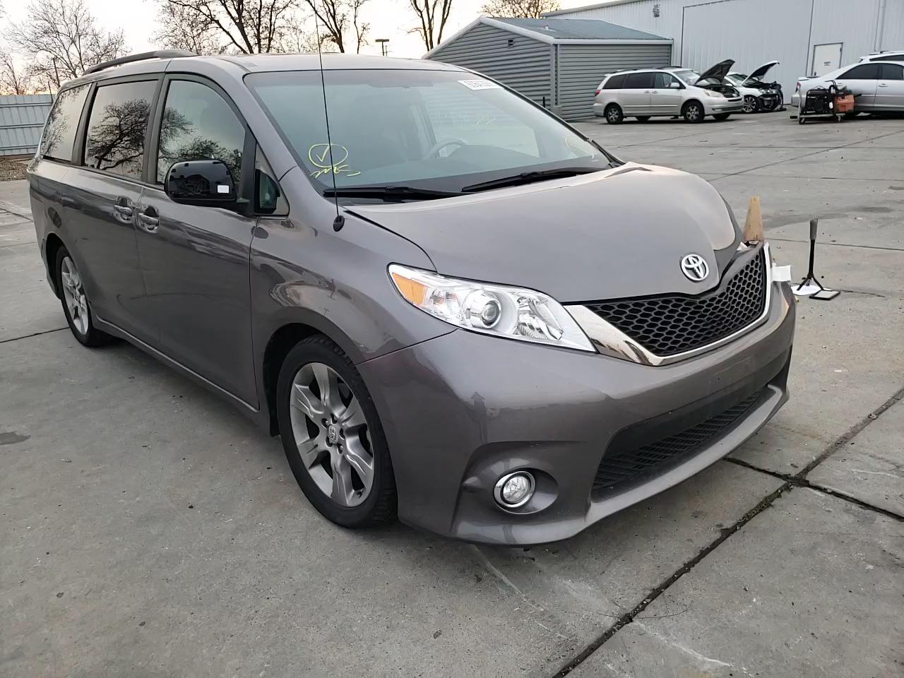 Photo 10 VIN: 5TDXK3DC6BS038220 - TOYOTA SIENNA SPO 