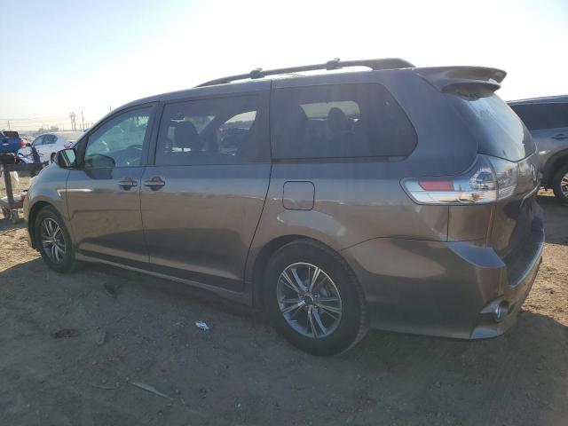 Photo 1 VIN: 5TDXK3DC6BS113711 - TOYOTA SIENNA 