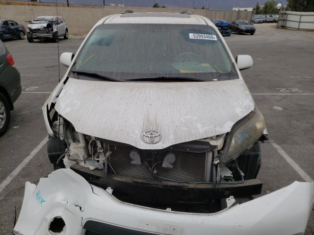 Photo 8 VIN: 5TDXK3DC6CS233817 - TOYOTA SIENNA SPO 