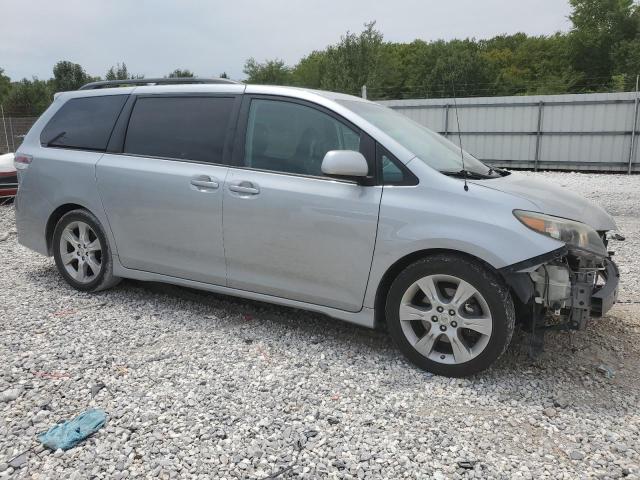 Photo 3 VIN: 5TDXK3DC6CS268258 - TOYOTA SIENNA SPO 