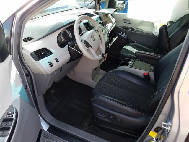 Photo 4 VIN: 5TDXK3DC6DS352808 - TOYOTA SIENNA SPO 