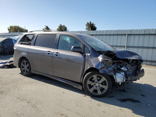 Photo 3 VIN: 5TDXK3DC6FS667689 - TOYOTA SIENNA 