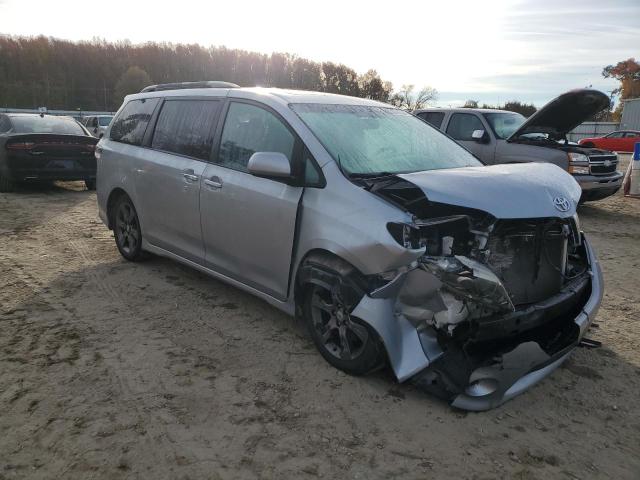 Photo 3 VIN: 5TDXK3DC6GS736852 - TOYOTA SIENNA SE 