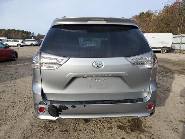 Photo 5 VIN: 5TDXK3DC6GS736852 - TOYOTA SIENNA SE 