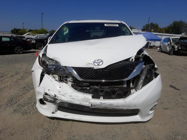 Photo 4 VIN: 5TDXK3DC6GS742358 - TOYOTA SIENNA SE 