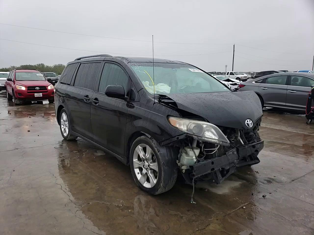 Photo 10 VIN: 5TDXK3DC7BS039036 - TOYOTA SIENNA SPO 