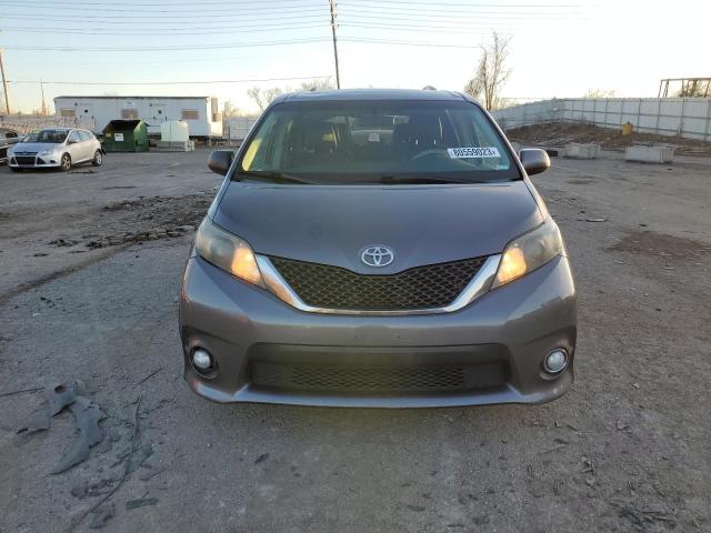 Photo 4 VIN: 5TDXK3DC7BS049985 - TOYOTA SIENNA 